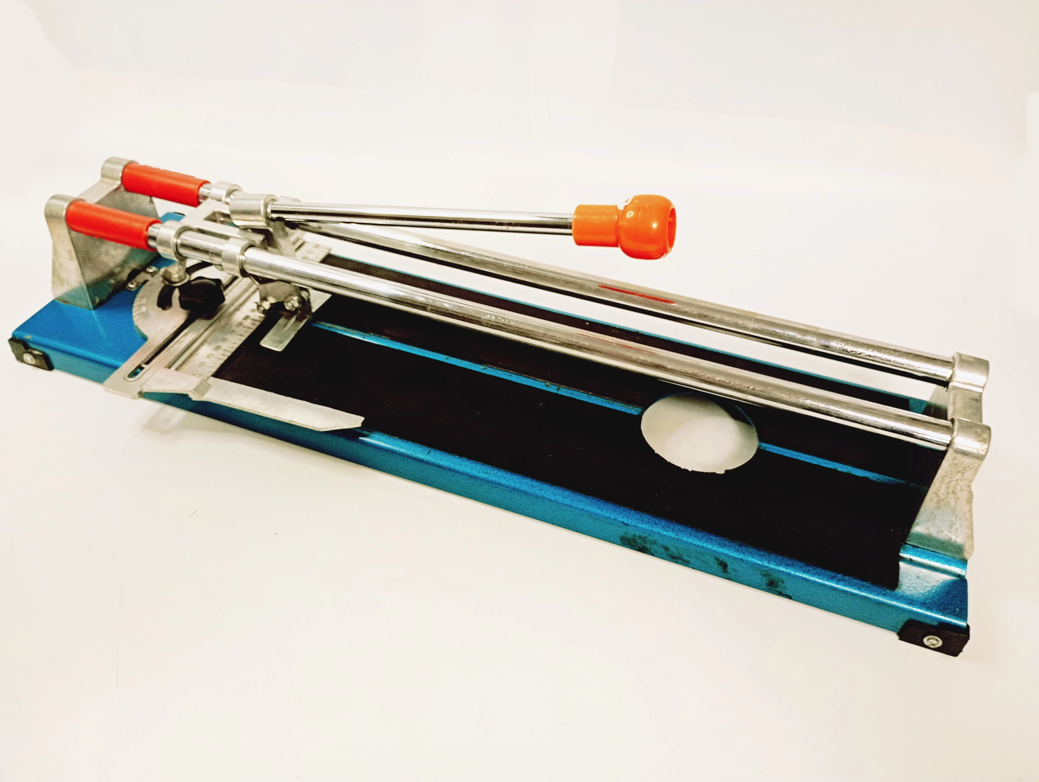 przecinarka-do-plytek-i-glazury-plac-daszynskiego-5-czestochowa-sj