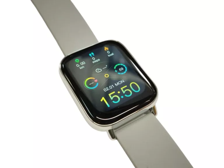 SMARTWATCH P32E OPASKA FITNESS CZARNY IP68 1.69"