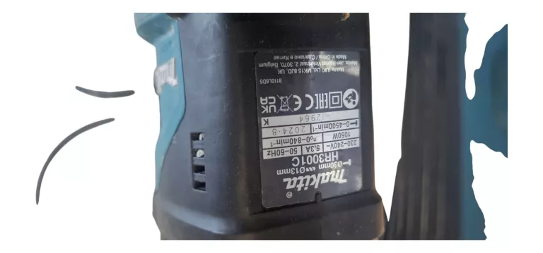 MŁOT UDAROWY MAKITA HR3001CJ + WALIZKA