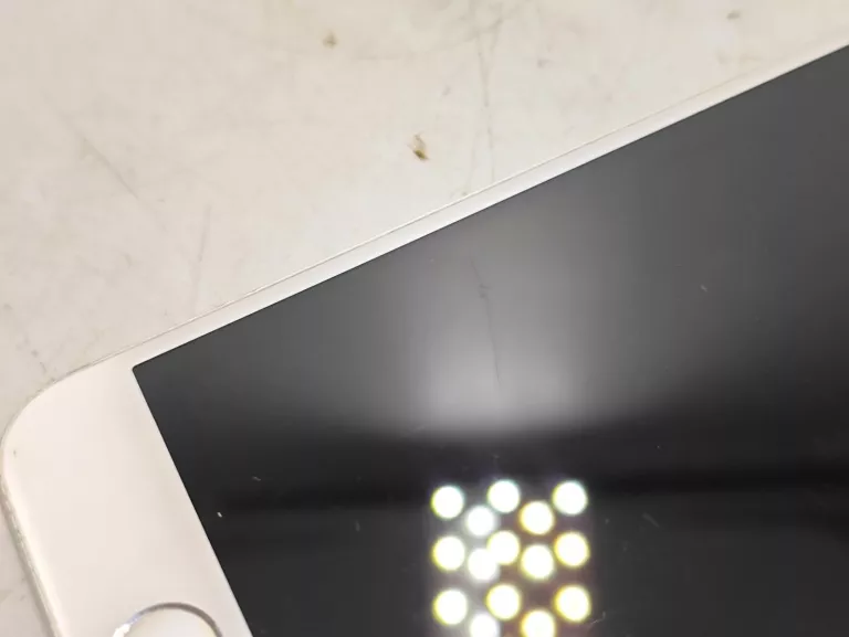 TELEFON APPLE IPHONE 7 32GB 78% BAT SOLO
