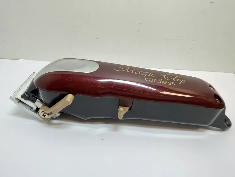BEZPRZEWODOWA MASZYNKA WAHL PROFESSIONAL MAGIC CLIP 5 STAR