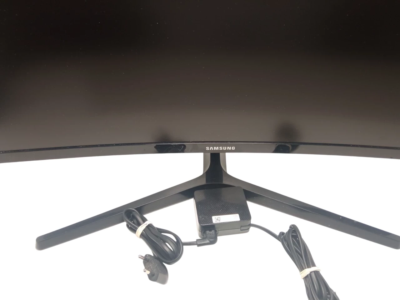 monitor-samsung-c24rg50fqr-235-1920x1080-stan-11323-2