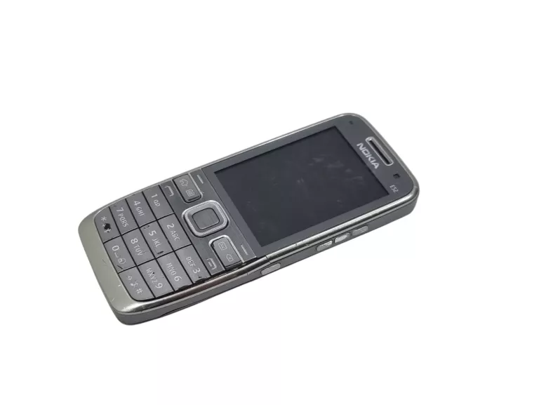 KULTOWY ORYGINALNY TELEFON NOKIA E52-1