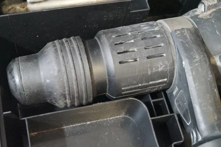 MŁOT UDAROWY SDS MAX DEWALT D25773 1700W