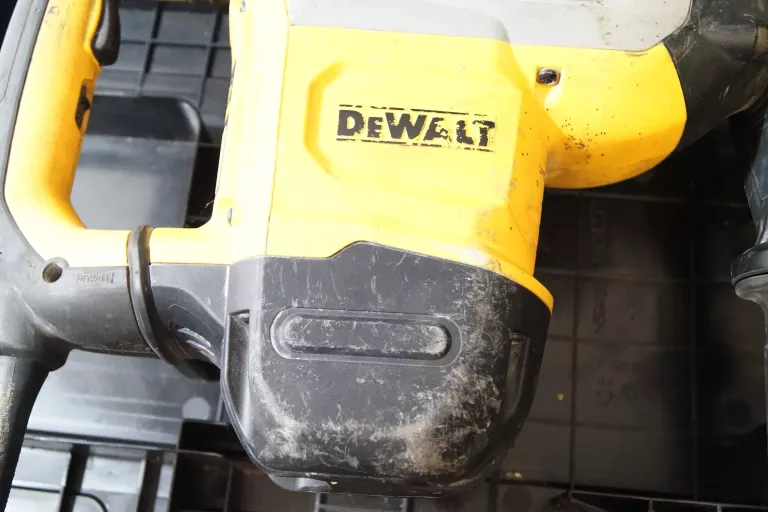 MŁOT UDAROWY SDS MAX DEWALT D25773 1700W
