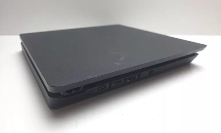 KONSOLA PS4 SLIM + DWA PADY