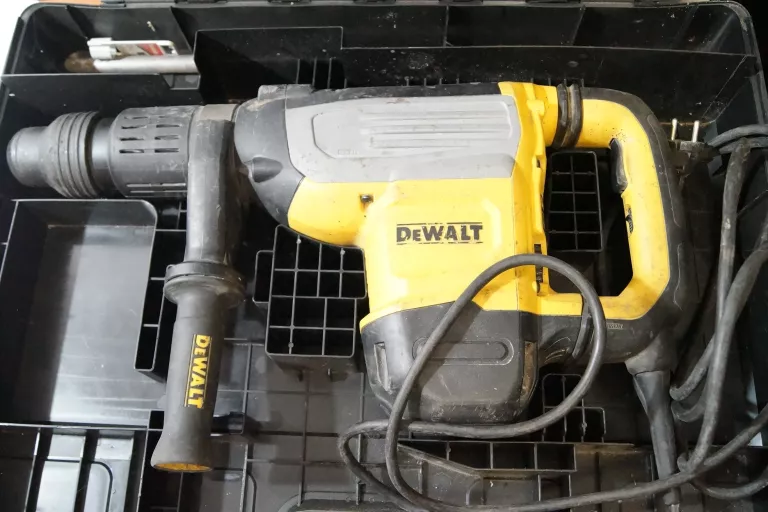 MŁOT UDAROWY SDS MAX DEWALT D25773 1700W