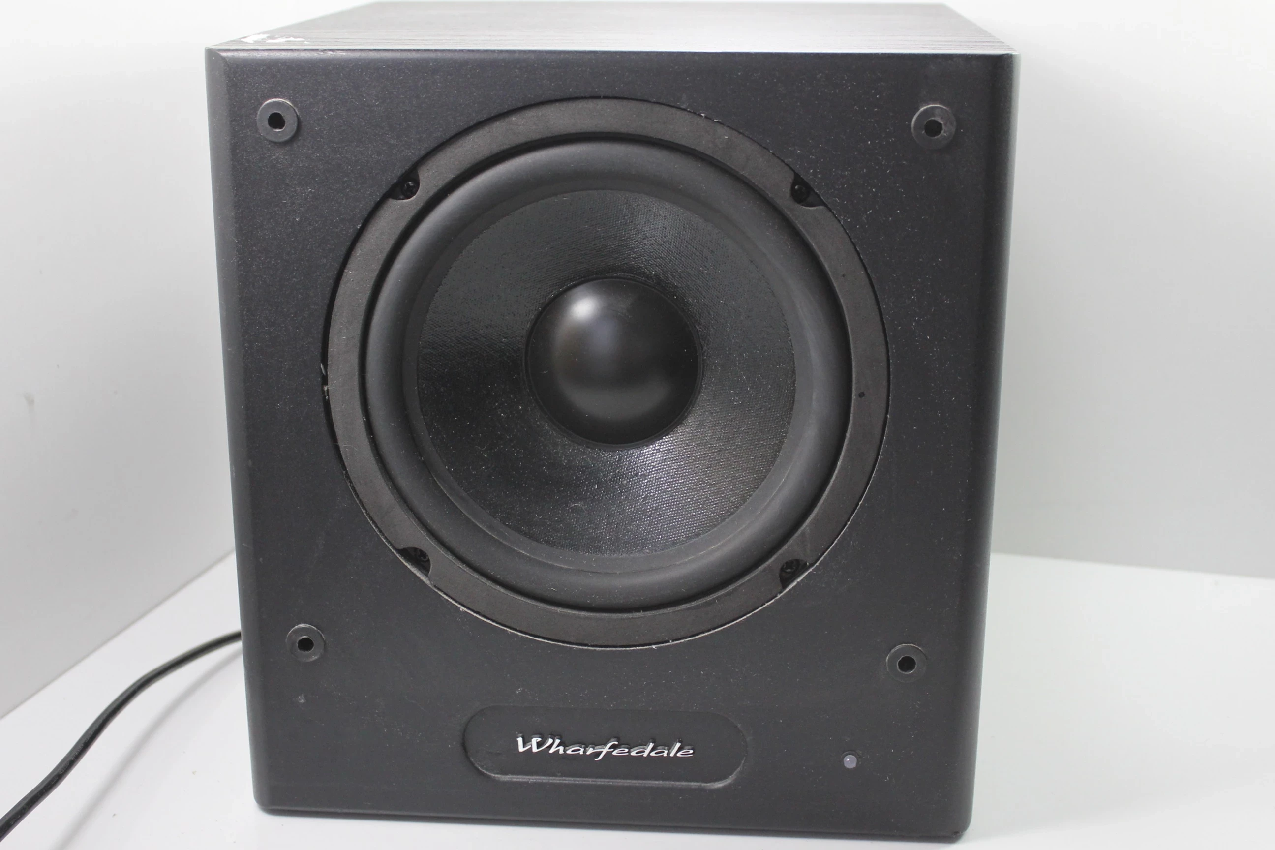 subwoofer-wharfedale-wh-208-ean-gtin-5025941146766