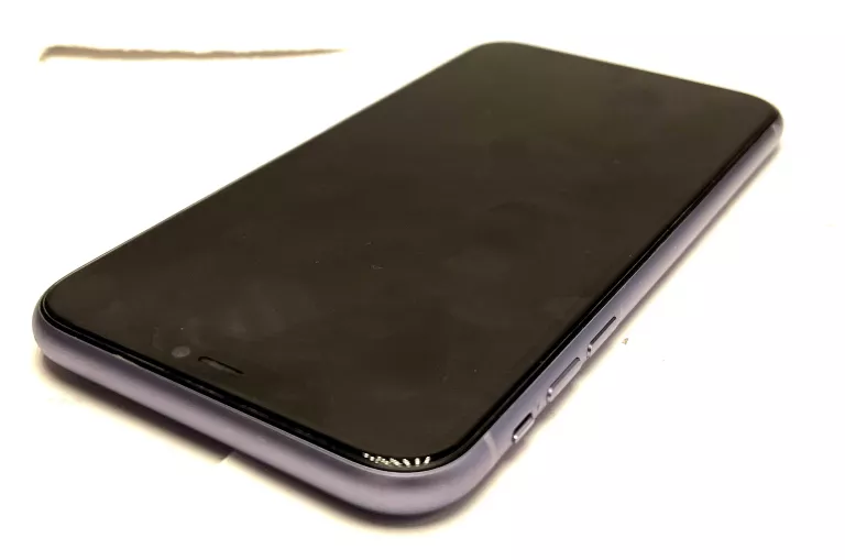 TELEFON IPHONE 11 64GB (81% KONDYCJA BATERII)