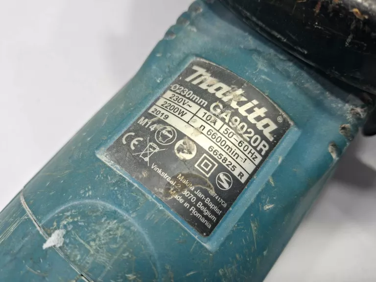 SZLIFIERKA KĄTOWA MAKITA GA9020R