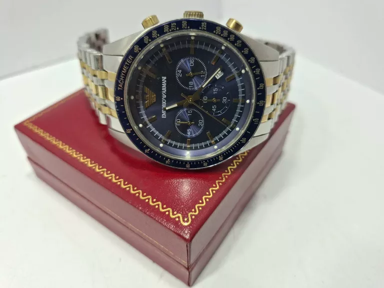 EMPORIO ARMANI Z GRANATOWĄ TARCZĄ ZEGAREK MĘSKI AR6088