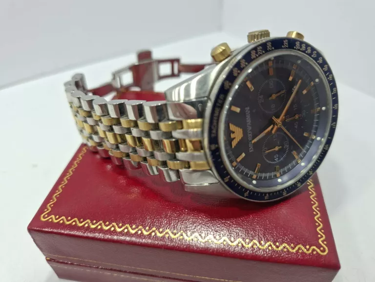EMPORIO ARMANI Z GRANATOWĄ TARCZĄ ZEGAREK MĘSKI AR6088