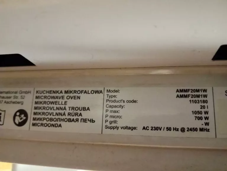KUCHENKA MIKROFALOWA  AMICA AMMF20M1W 700/1050 W