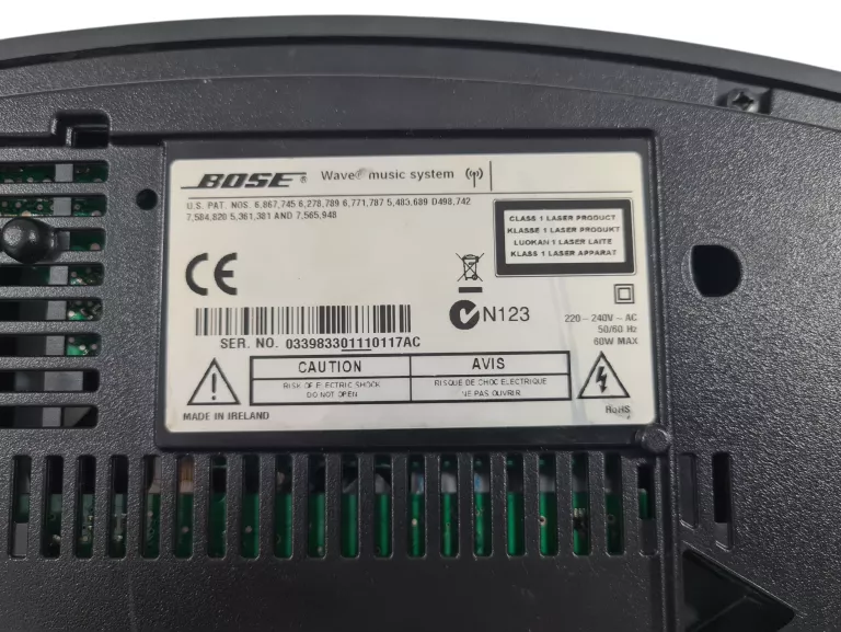 odtwaracz-cd-i-radio-bose-wave-system-pilot-model-wave-awrcc3