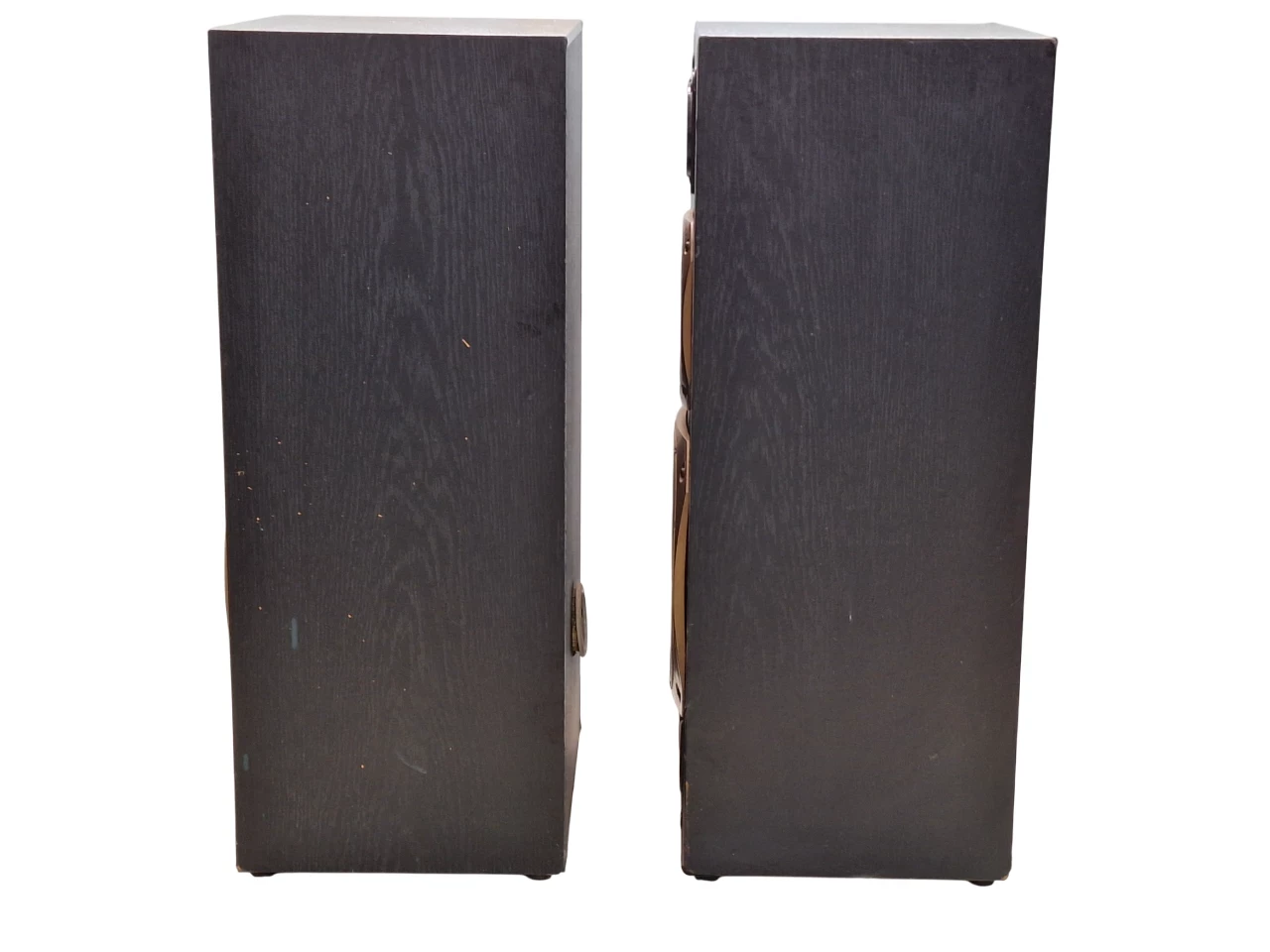 kolumny-podlogowe-skart-100-100w-8-ohm-trojdrozne-kod-producenta-betha-50m