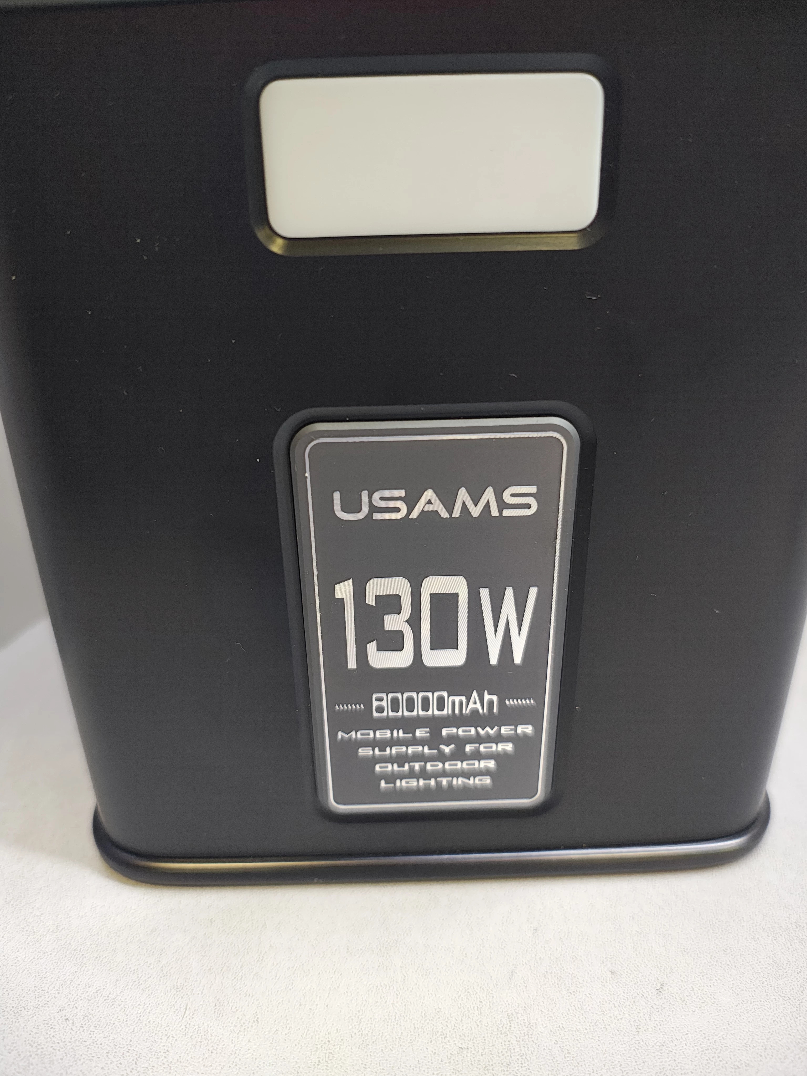 stacja-zasilania-usams-us-cd196-80000mah-130w-liczba-urzadzen-ladowanych-jednoczesnie-3