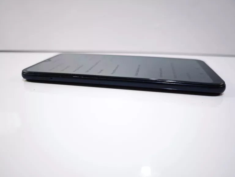 TELEFON XIAOMI MI 9 SE 6 GB / 64 GB 4G (LTE) NIEBIESKI