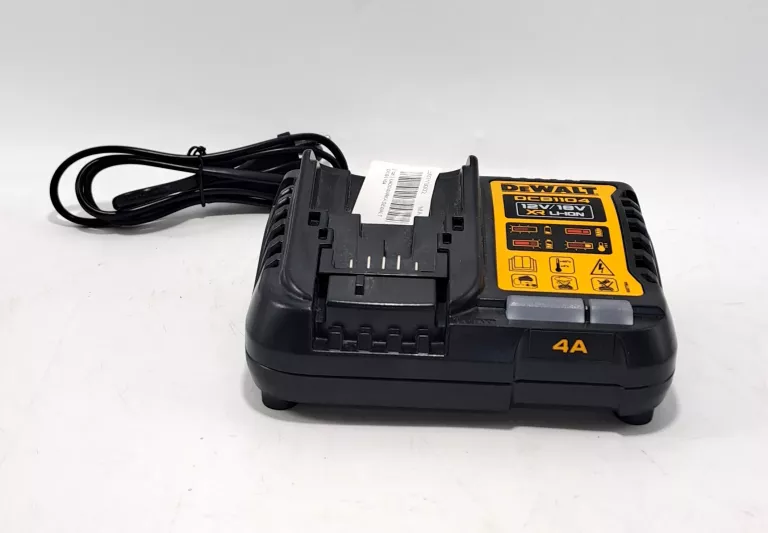 ŁADOWARKA DEWALT DCB1104