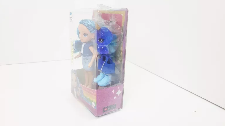 RAINBOW HIGH LITTLES - SAPPHIRE BRADSHAW MAŁA, PRZEGUBOWA MODNA LALKA 15CM