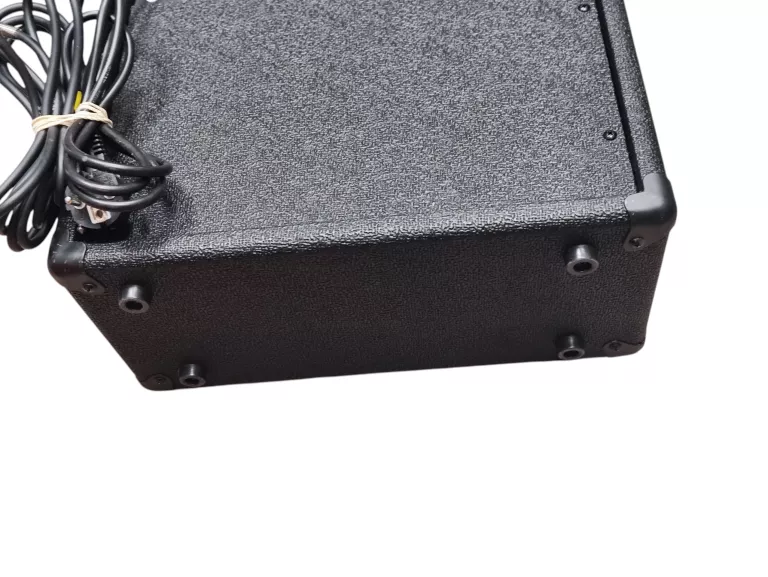 WZMACNIACZ GITAROWY HARLEY BENTON HB-20B