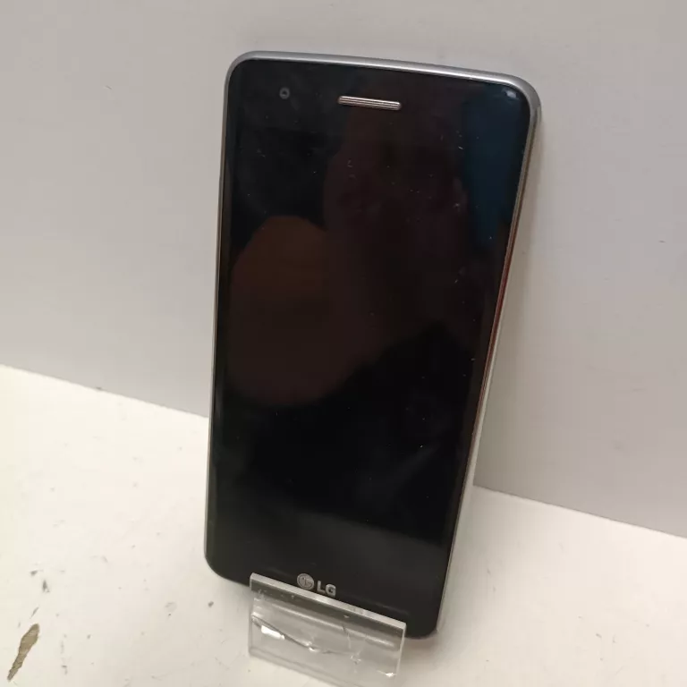 TELEFON LG  K8