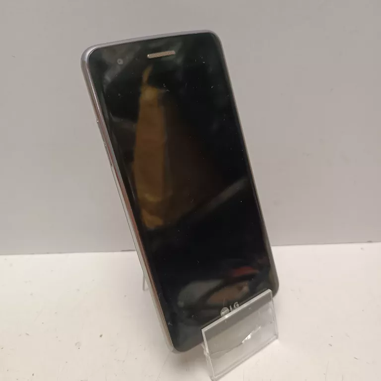 TELEFON LG  K8