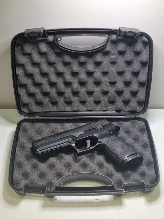 WIATRÓWKA SIG SAUER P320