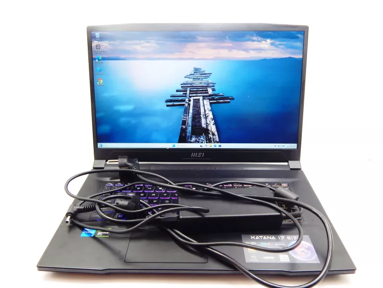 LAPTOP MSI KATANA 17 B13V