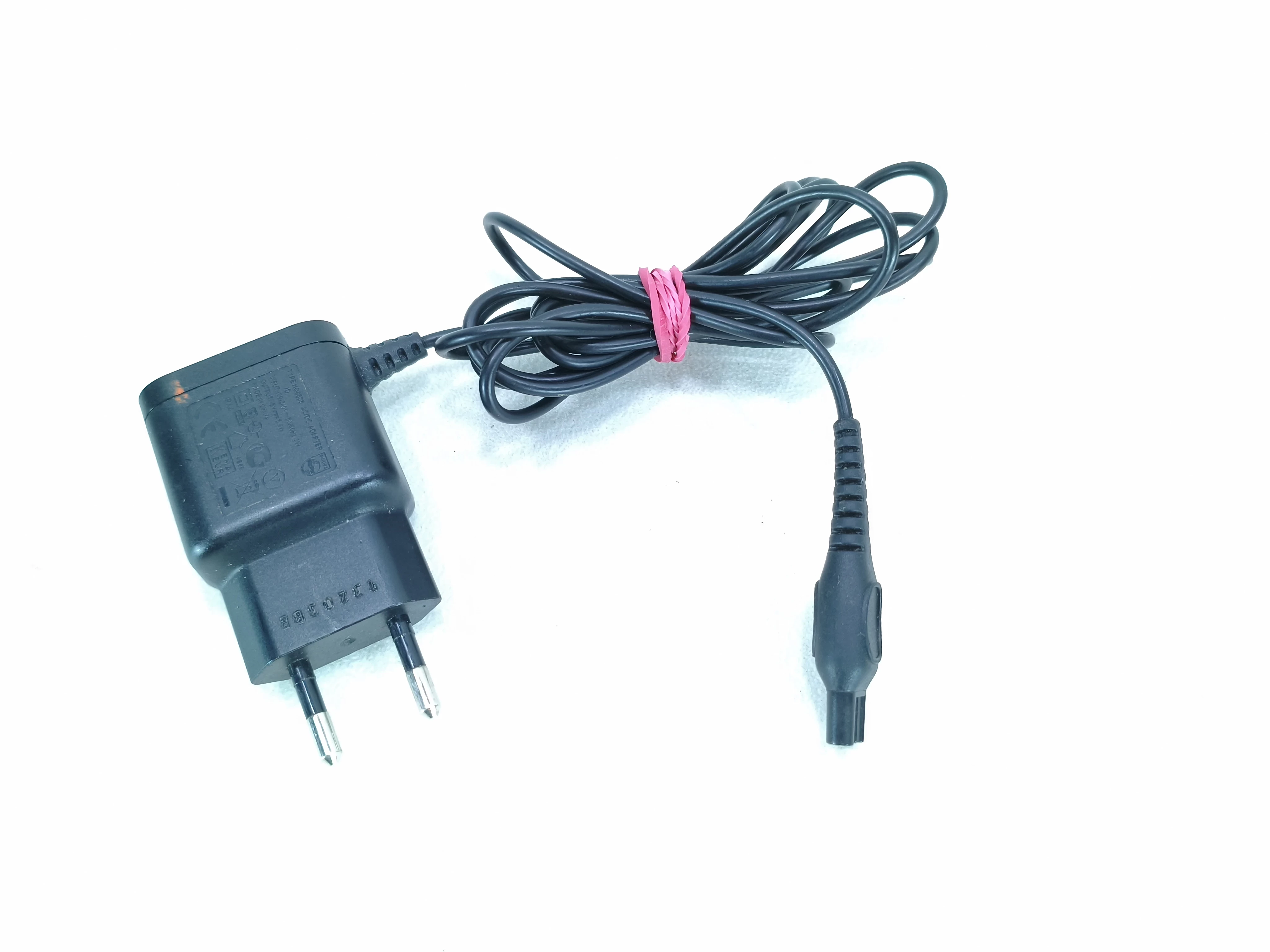 golarka-philips-s5585-ladowarka-etui-czas-ladowania-60