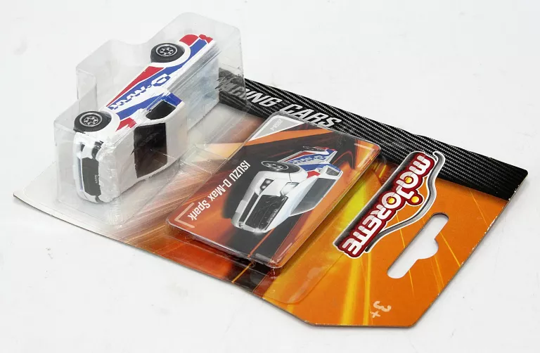 AUTKO MAJORETTE RACING CARS ISUZU D-MAX SPARK (285A-4)