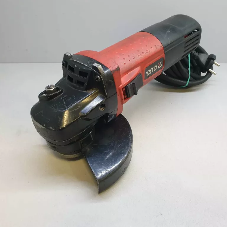 SZLIFIERKA KĄTOWA YATO 850 W
