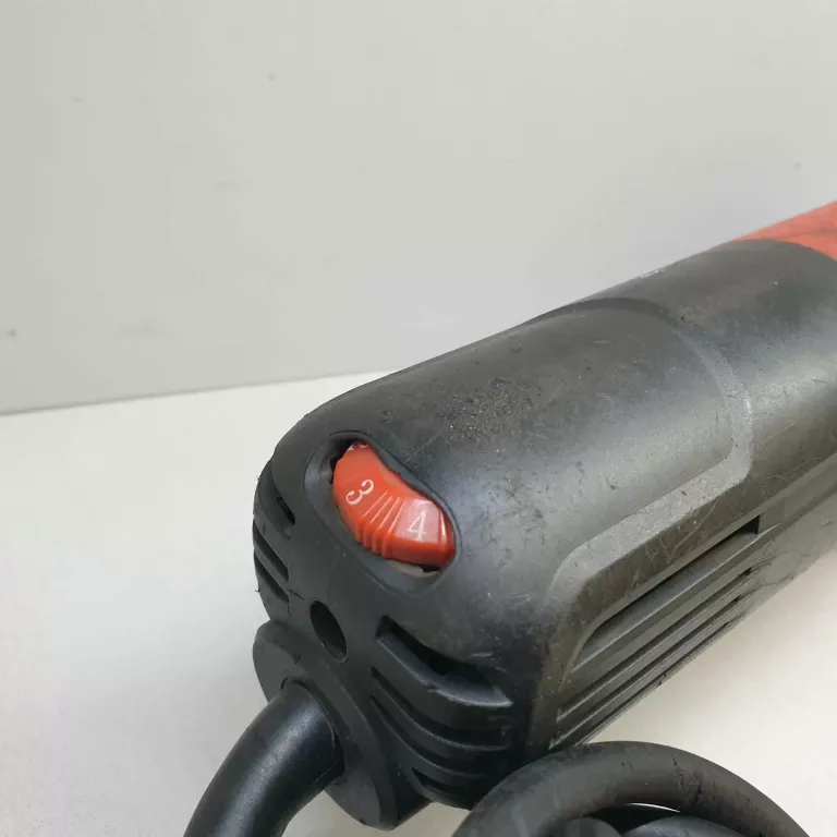 SZLIFIERKA KĄTOWA YATO 850 W