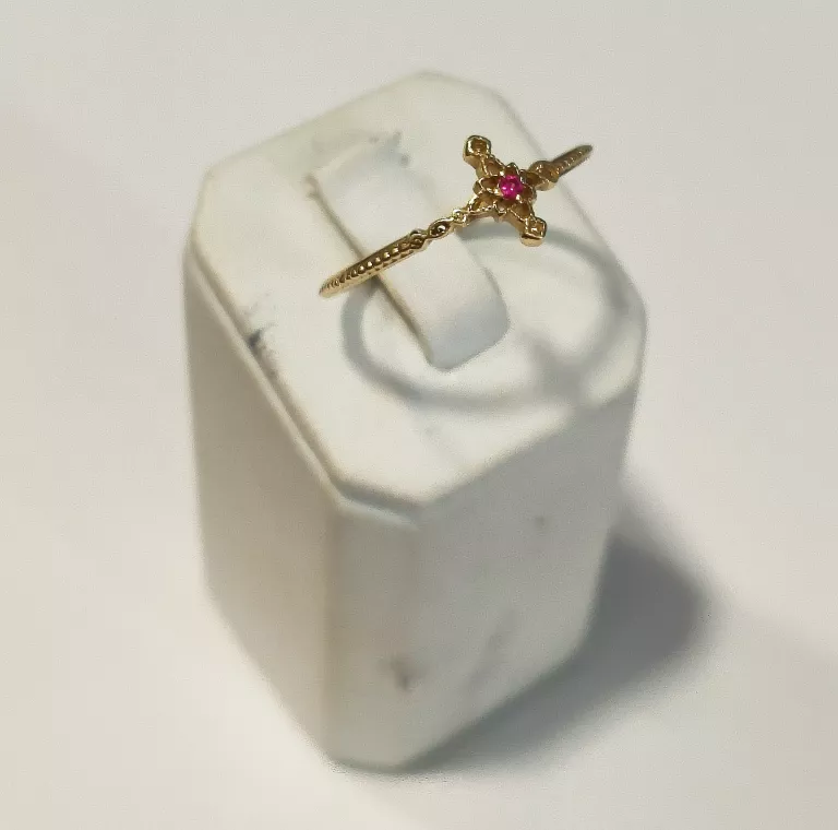 delikatny-zloty-pierscionek-z-rozowa-cyrkonia-120g-585-wyszynskiego-11-lukow