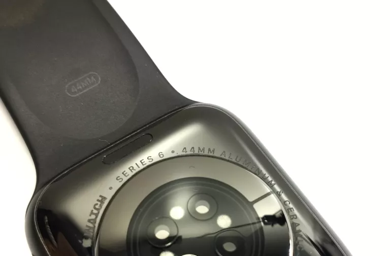 APPLE WATCH SERIES 6