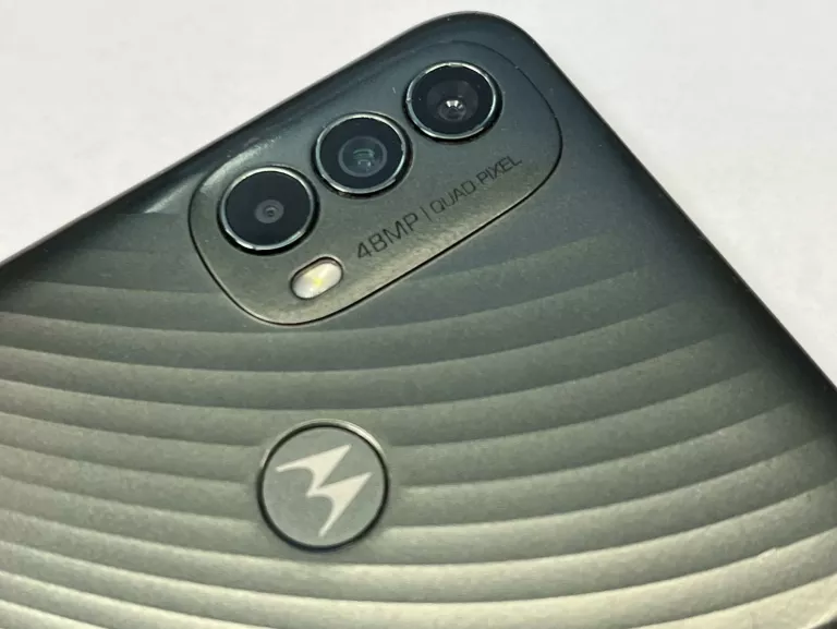TELEFON MOTOROLA E40