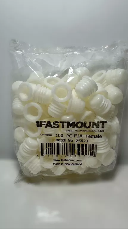 gniazdo-standardowe-pc-f1-samogwintujace-komplet-100-armii-krajowej-38-tczew