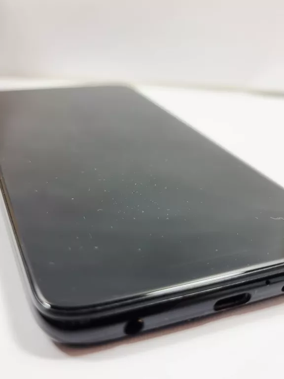TELEFON MOTOROLA MOTO G PRO (WADA EKRANU)