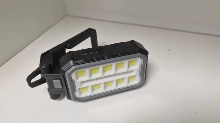 LAMPKA Z KARABIŃCZYKIEM