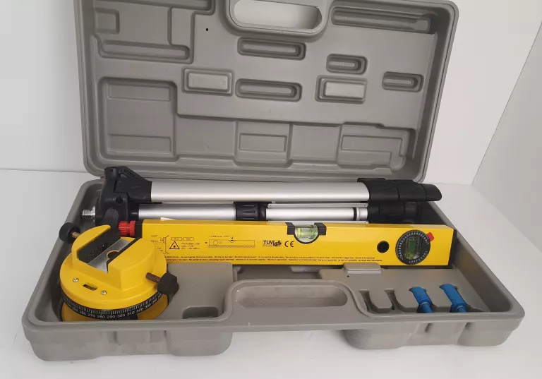 POZIOMICA LASEROWA POWERFIX PLW670