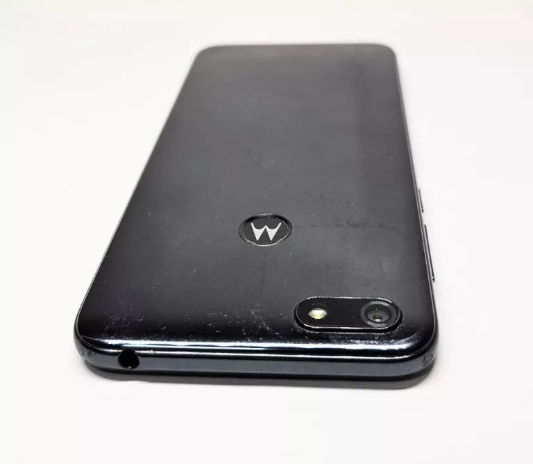 MOTOROLA MOTO E6 2/32GB ZESTAW