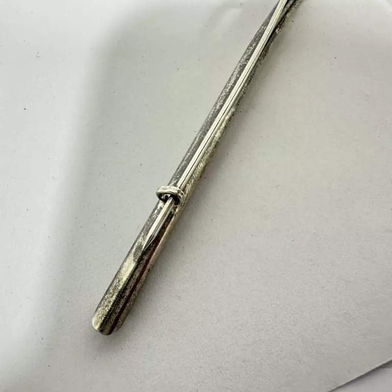 SC193 PROSTA I ELEGANCKA DAMSKA BROSZKA WYKONANA ZE SREBRA PRÓBY 925 4,4G
