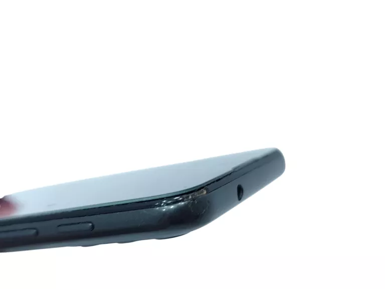 TELEFON MOTOROLA MOTO E40 64GB OPIS