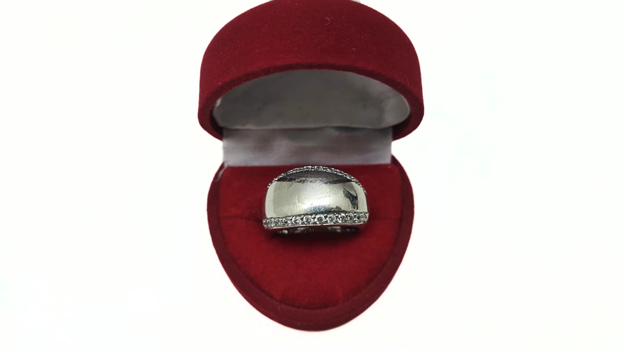 masywny-srebrny-pierscionek-z-ozdobnymi-kamieniami-1005g-r15-stan-11323-2