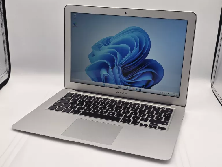 LAPTOP MACBOOK AIR 2015 A1466 13'' I5-5250U/8GB RAM/SSD 256GB/WIN11 PRO **