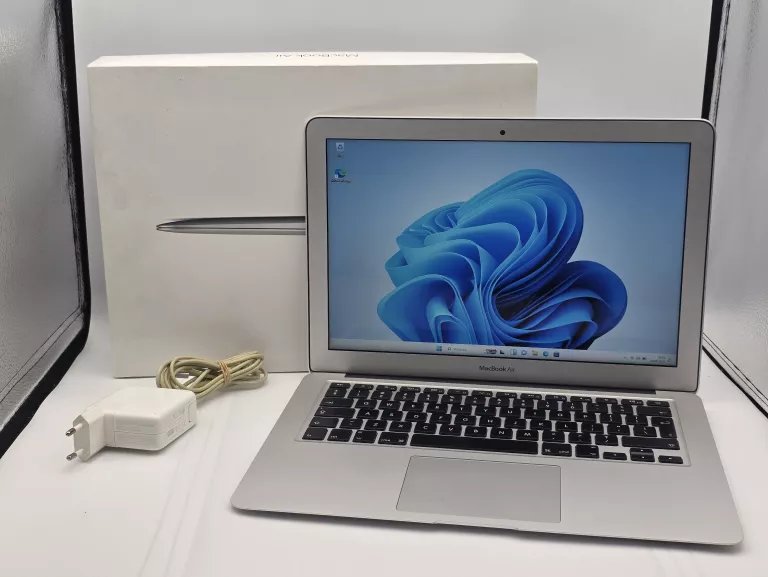 LAPTOP MACBOOK AIR 2015 A1466 13'' I5-5250U/8GB RAM/SSD 256GB/WIN11 PRO **