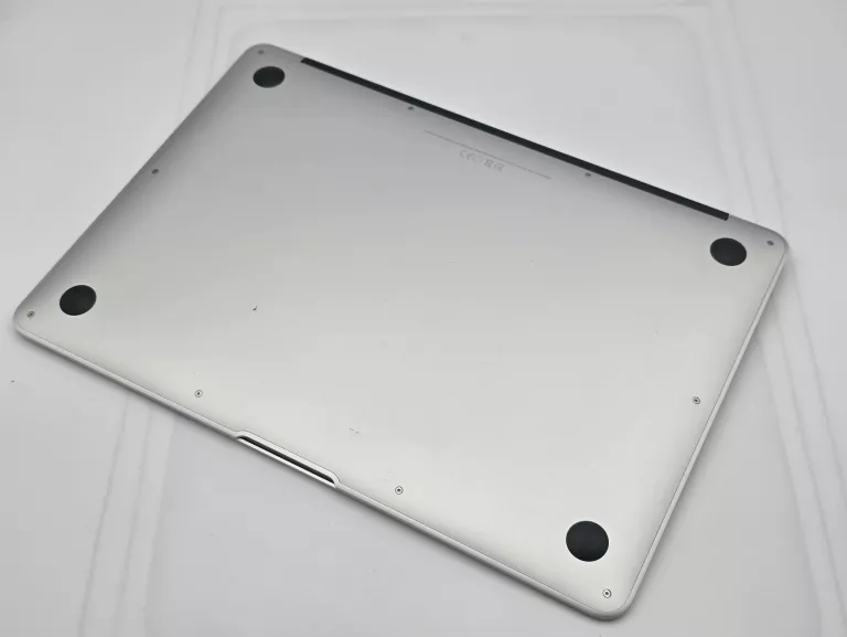 LAPTOP MACBOOK AIR 2015 A1466 13'' I5-5250U/8GB RAM/SSD 256GB/WIN11 PRO **