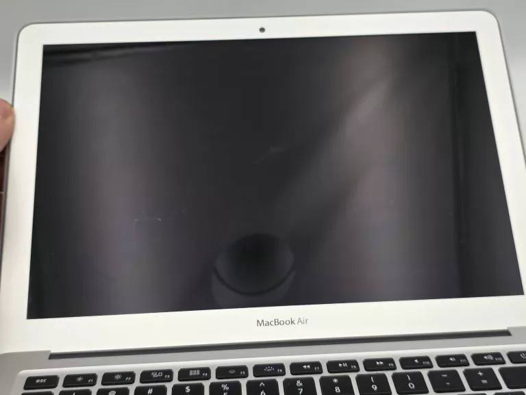 LAPTOP MACBOOK AIR 2015 A1466 13'' I5-5250U/8GB RAM/SSD 256GB/WIN11 PRO **