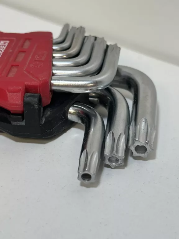 9-ELEMENTOWY ZESTAW KLUCZY TORX DŁUGICH MEEC TOOLS WARTO