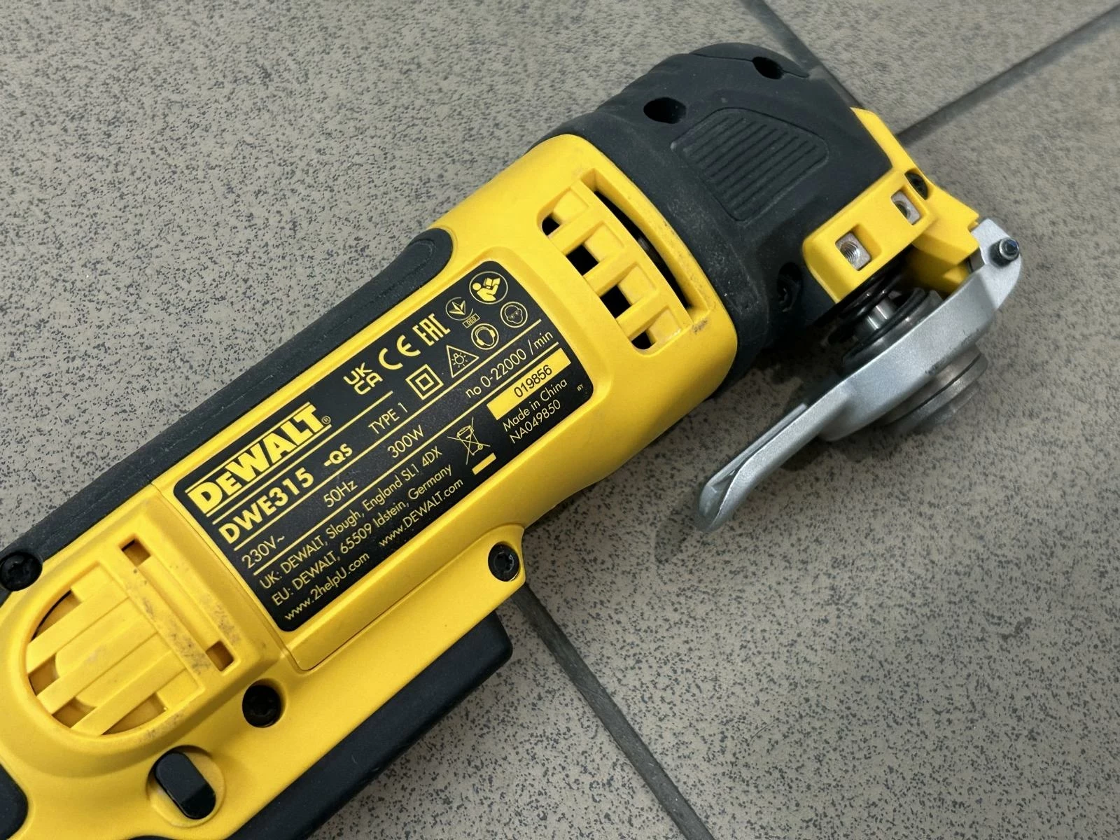 szlifierka-wielofunksyjna-dewalt-dwe315-solo-kod-producenta-dwe315