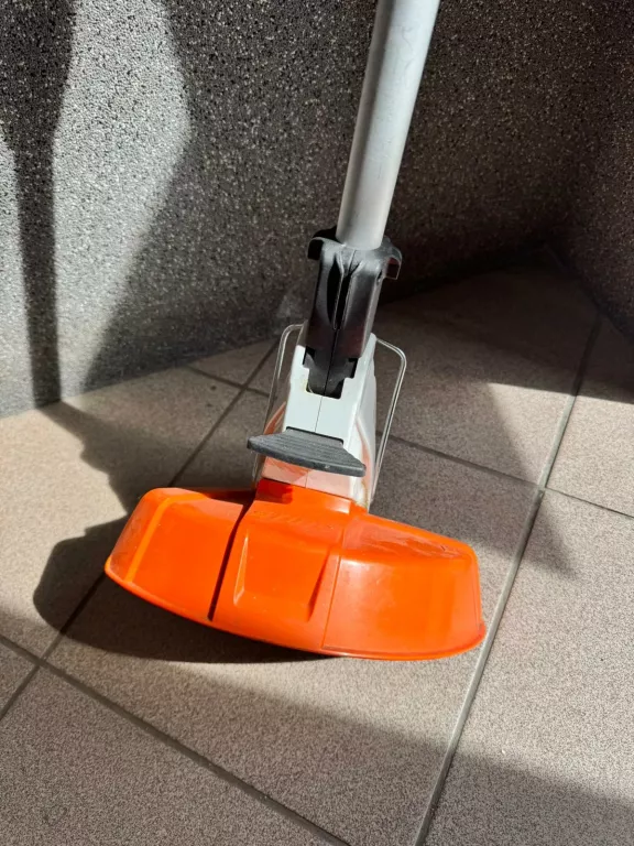 kosa-akumulatorowa-stihl-fsa-45-kod-producenta-podkaszarka-akumulatorowa-stihl-03-kw-18v